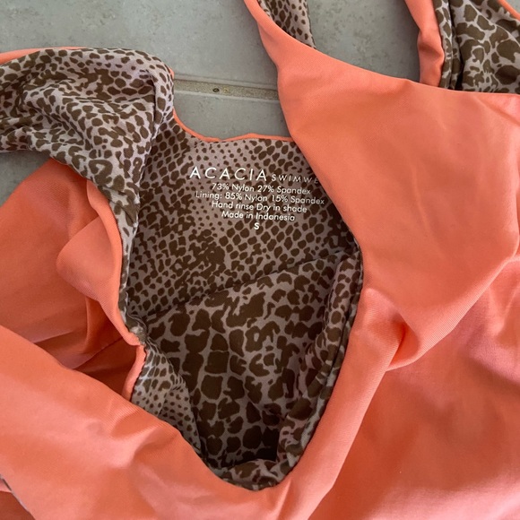 Acacia Neon Coral Peach Orange Aspen Waikoloa Set Top Bottoms Size Small Medium - Picture 4 of 7